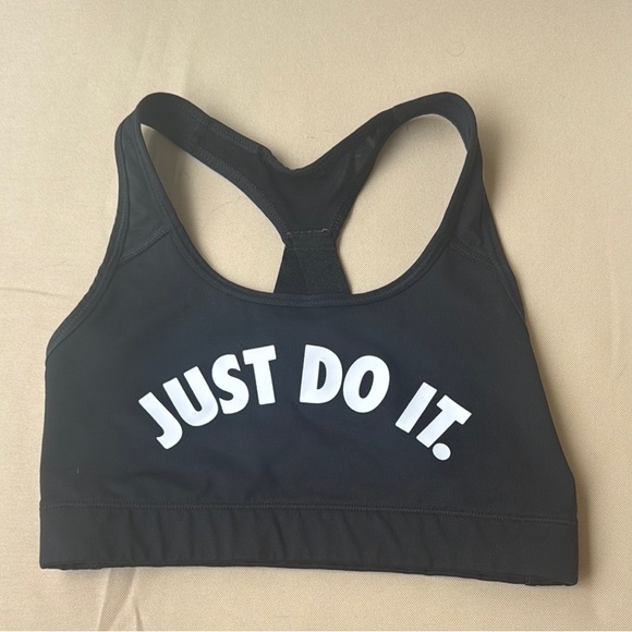 Nike Sports Bra - Picture 1 of 4